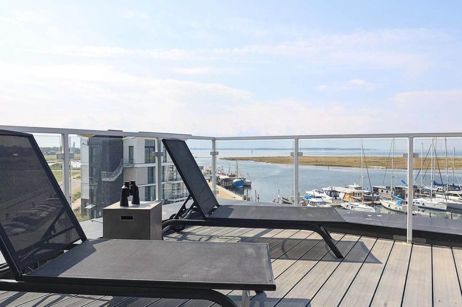 Harbour view apartment in Wendtorf-Water view