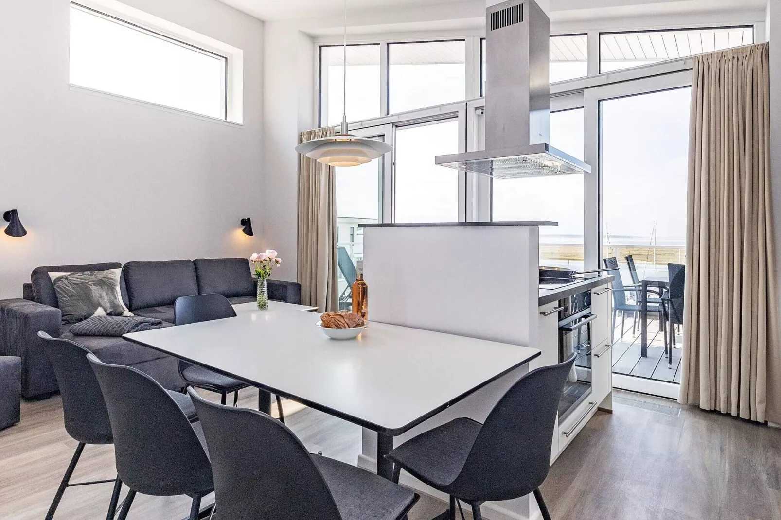 Harbour view apartment in Wendtorf-Indoor
