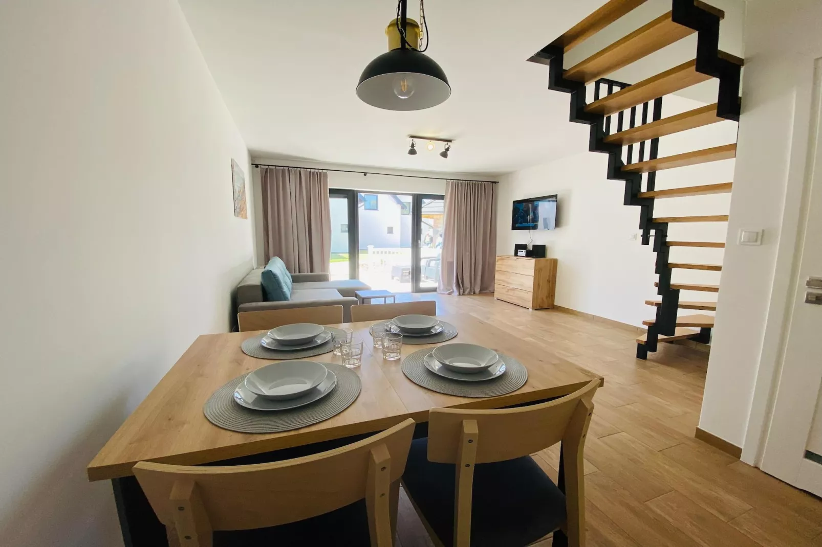 Piętrowe domy wakacyjne dla 5 osób Jarosławiec-Dining room