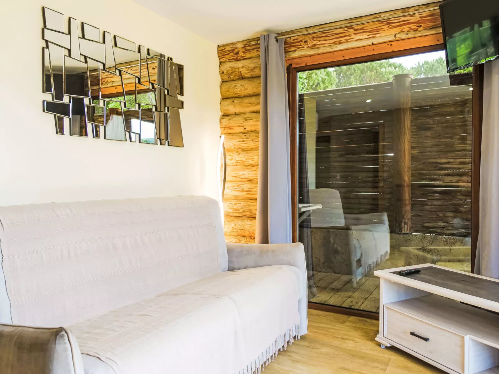 Chalet Simple-Inside