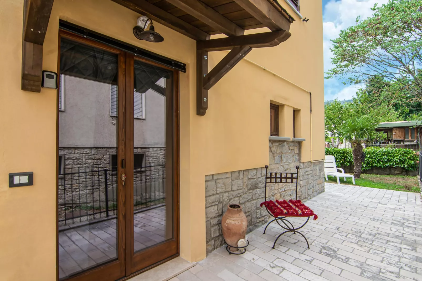 Casa Carlotta-Hall & reception