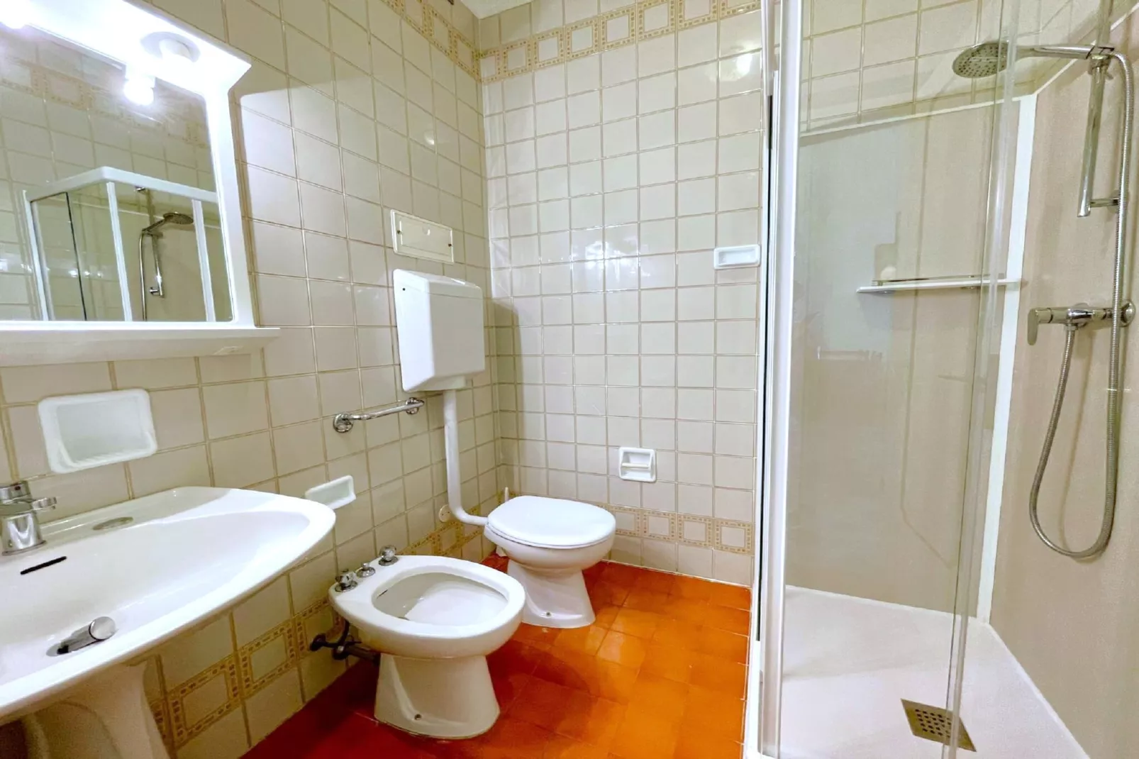 Jolly 12-Salle de bain