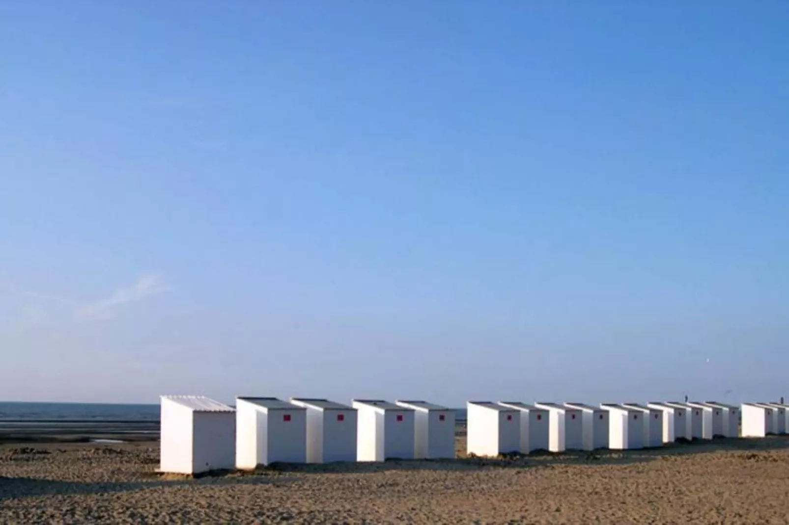 LES DUNE/ 0102 1-Areas within 20km in summer