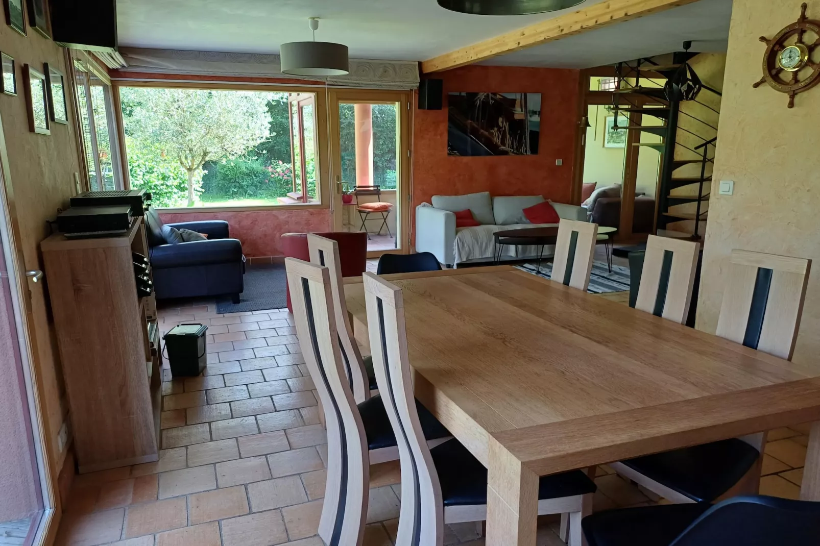 Maison de vacances avec jardin Surzur-Dining room