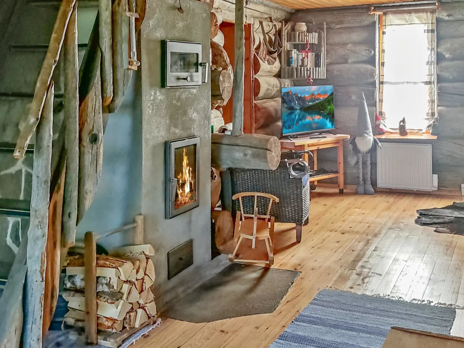 Salmentieva 2-Dedans