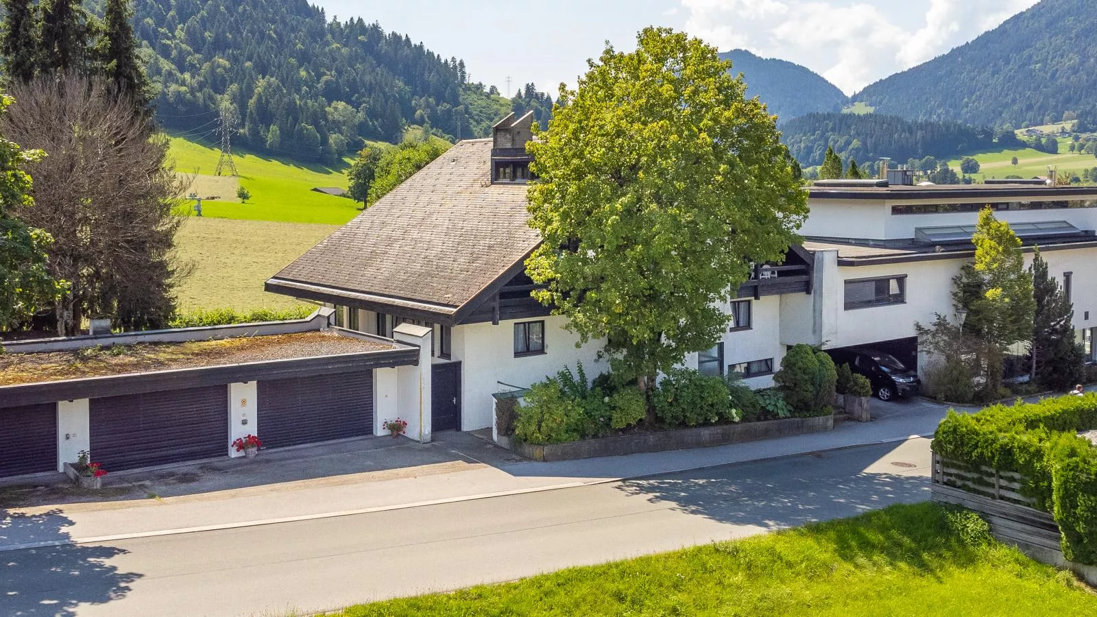 An der Schiwiese-Exterior in summer