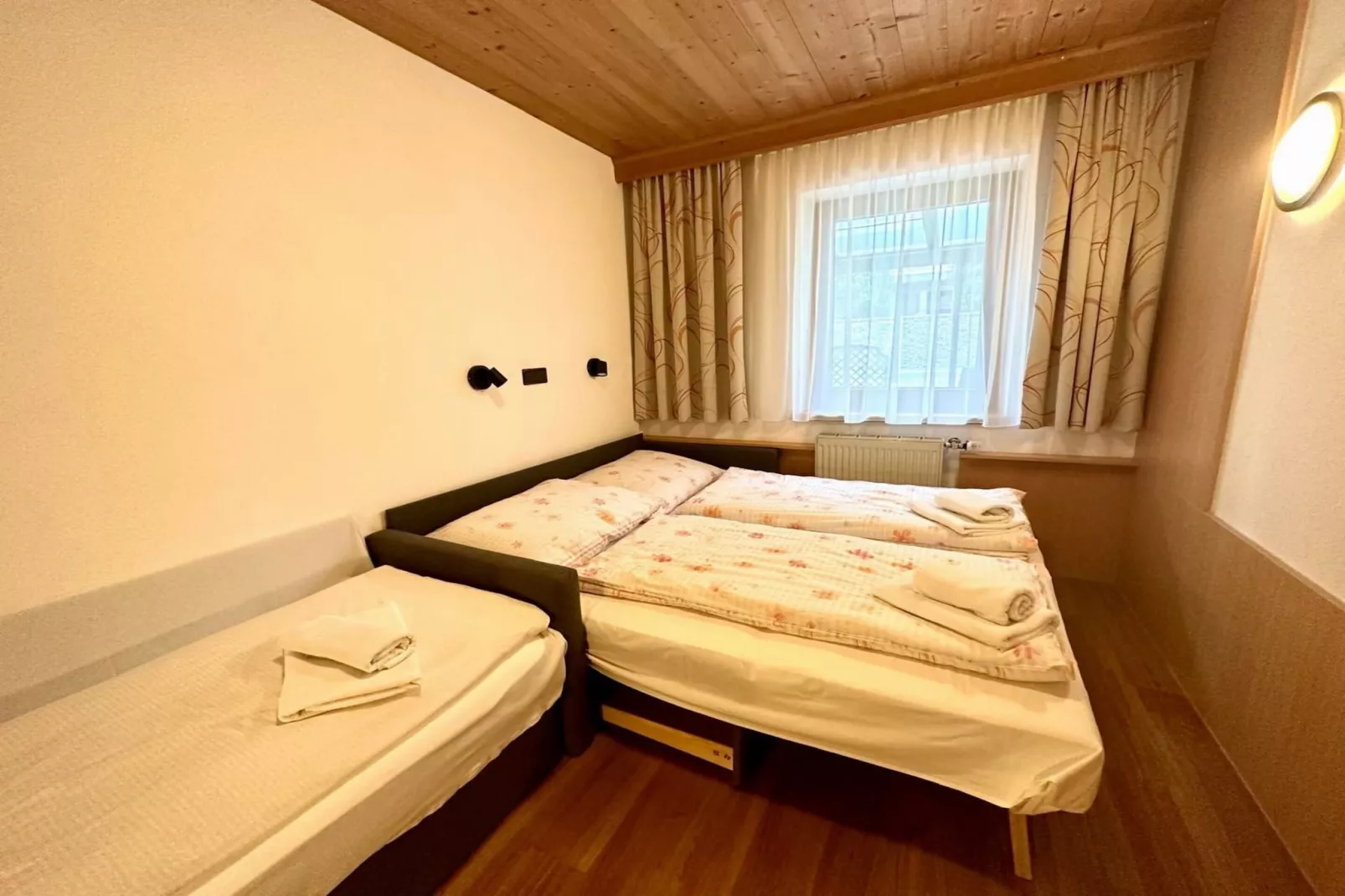 Apartment 4