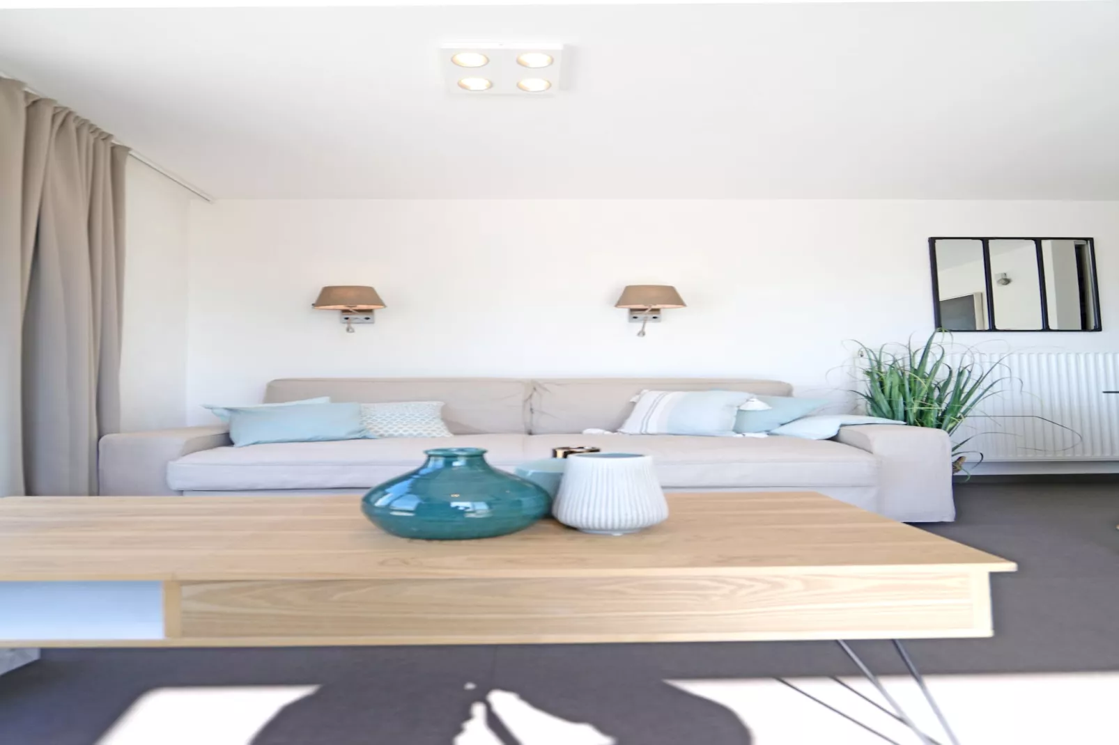 DAPHNE 62  BOX-Living room