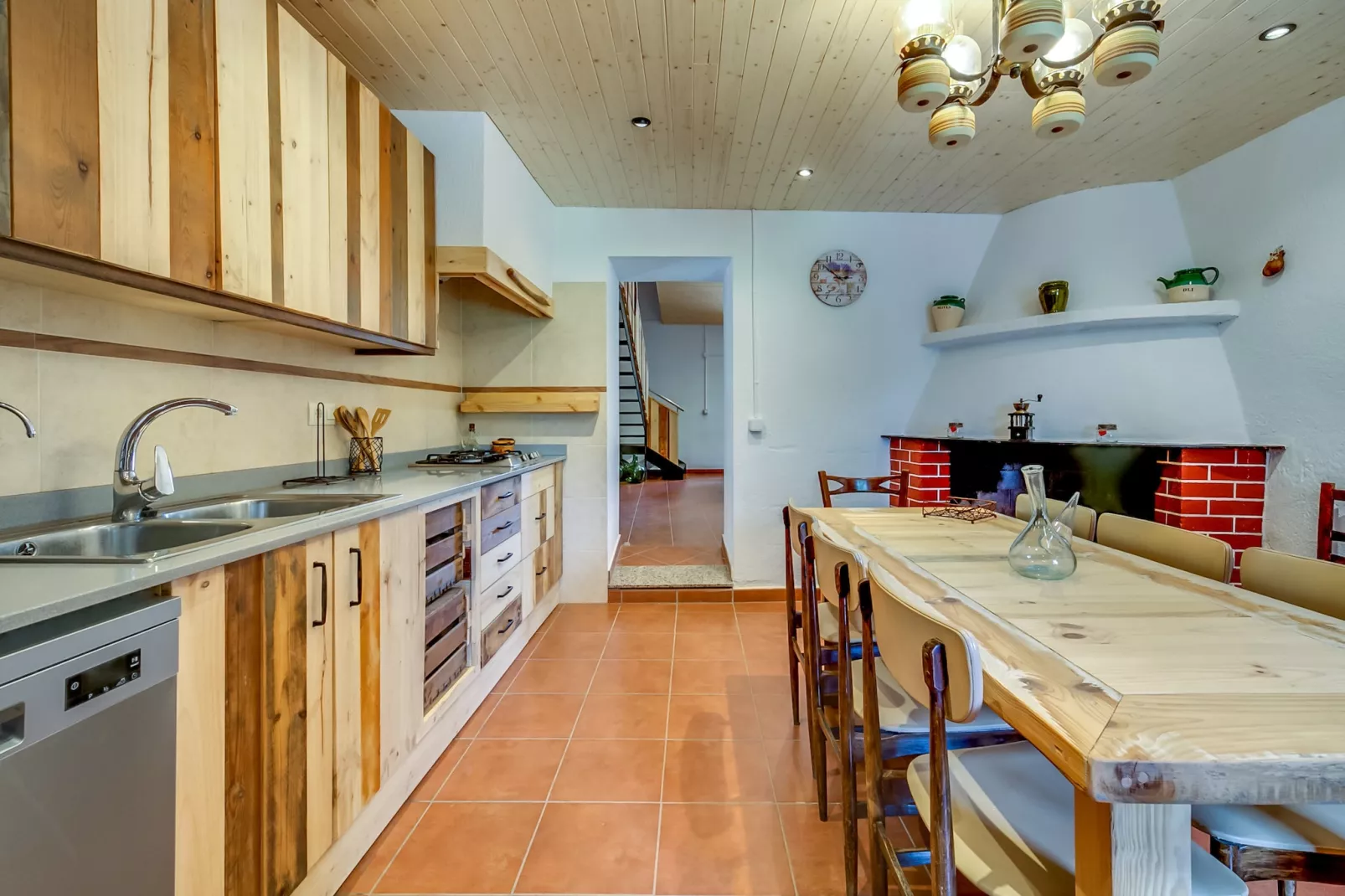 Vivalidays Villa Can Palomo-Kitchen