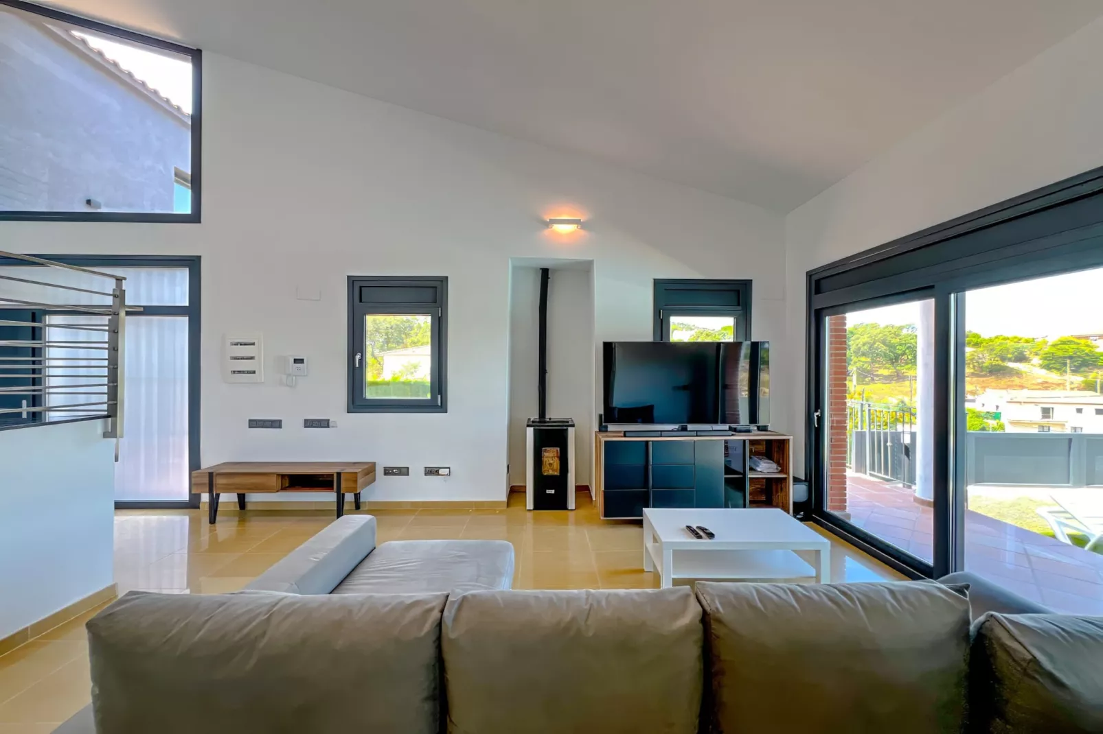 Vivalidays Dali - Costa Brava-Living room