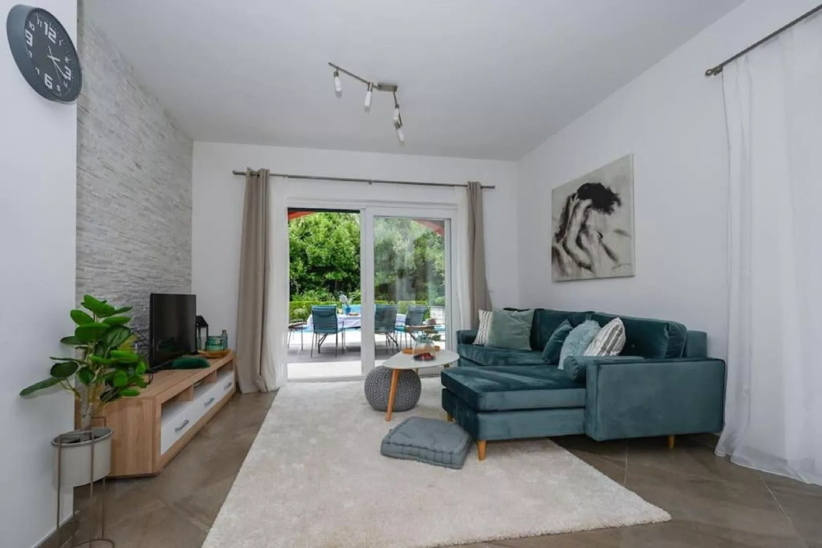 Villa Anita - Five Bedroom Villa with Swimming pool-Living room
