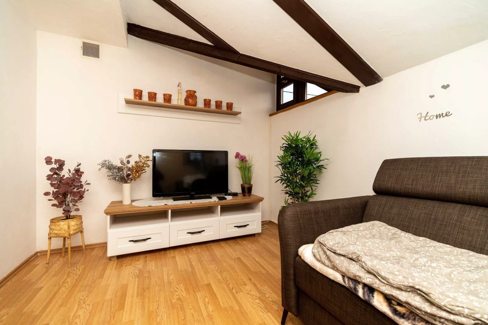 San Vinogradara - One Bedroom Holiday Home with Hot Tube-Salon