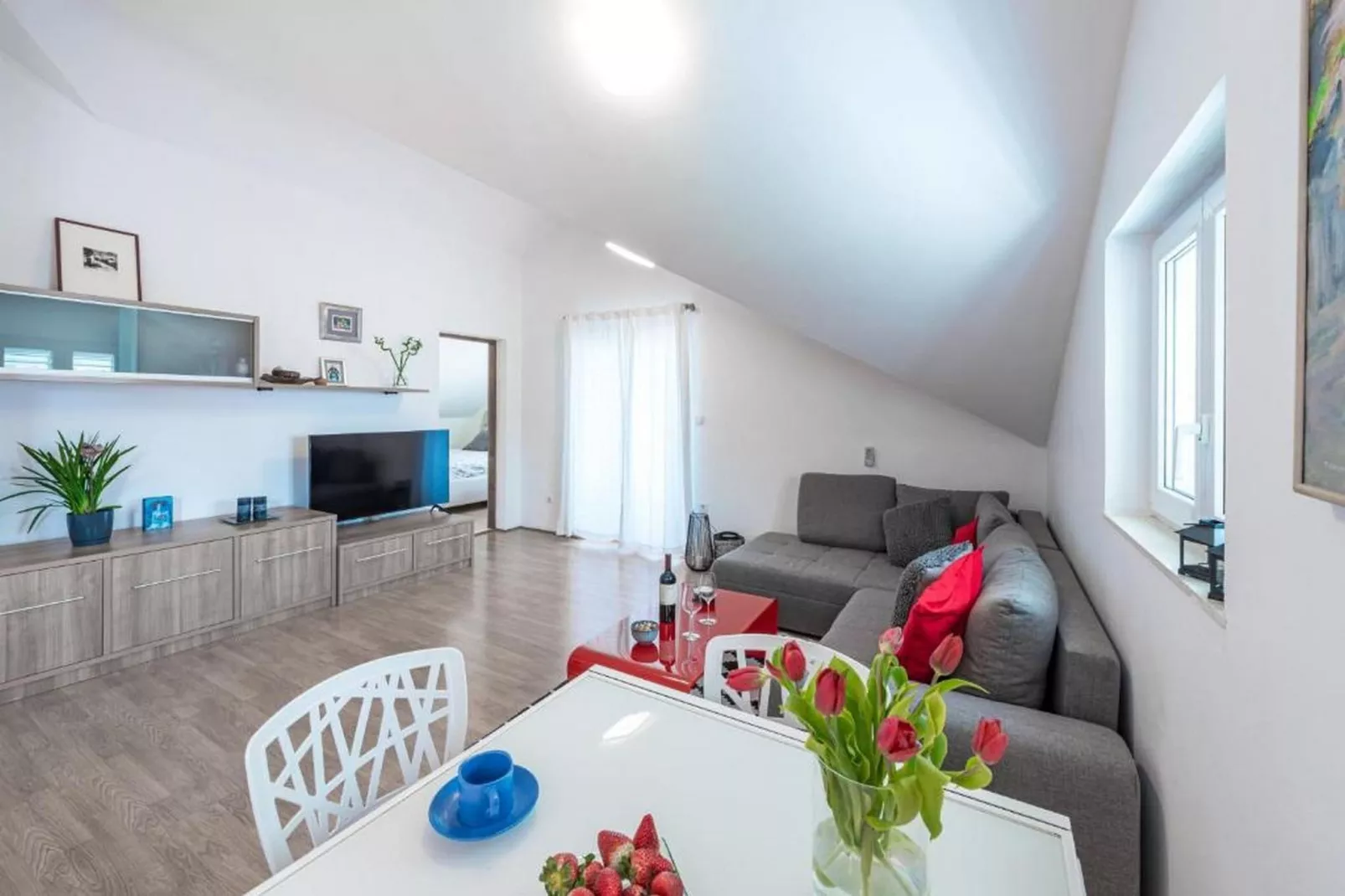 Apartments Meri & Karla - Two Bedroom Apartment with Balcony and Sea View (Karla)-Living room
