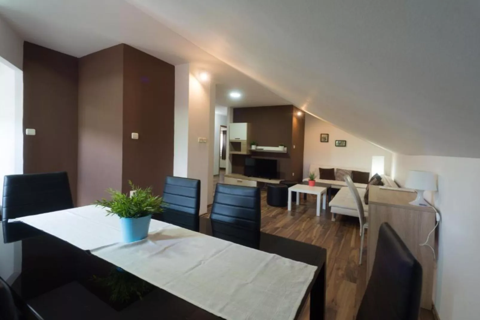 Villa Rubcic - Two Bedroom Apartment and Balcony (1)-Dining room