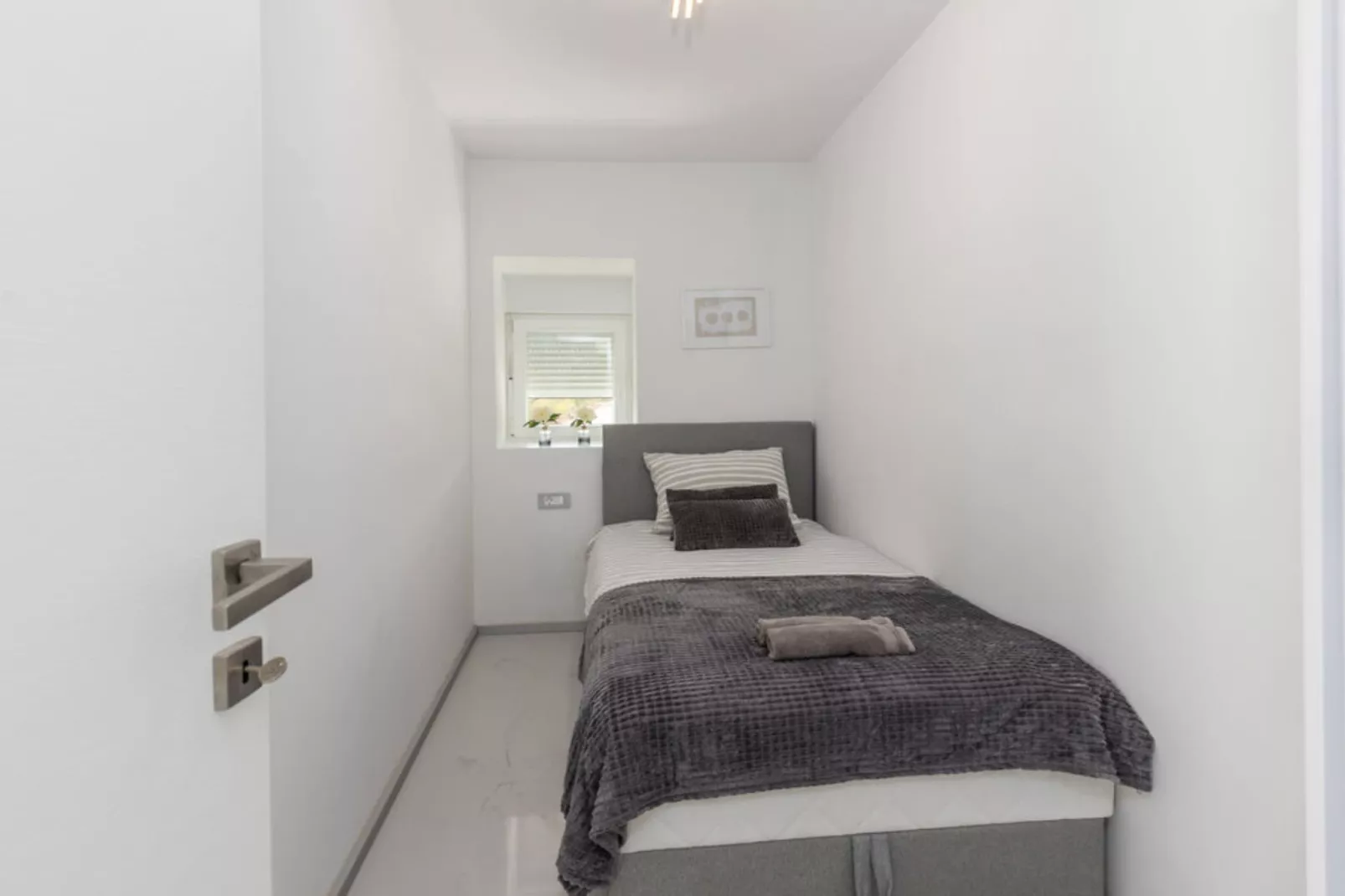 Apartments Bregha - Three Bedroom Apartment with Terrace-Chambre