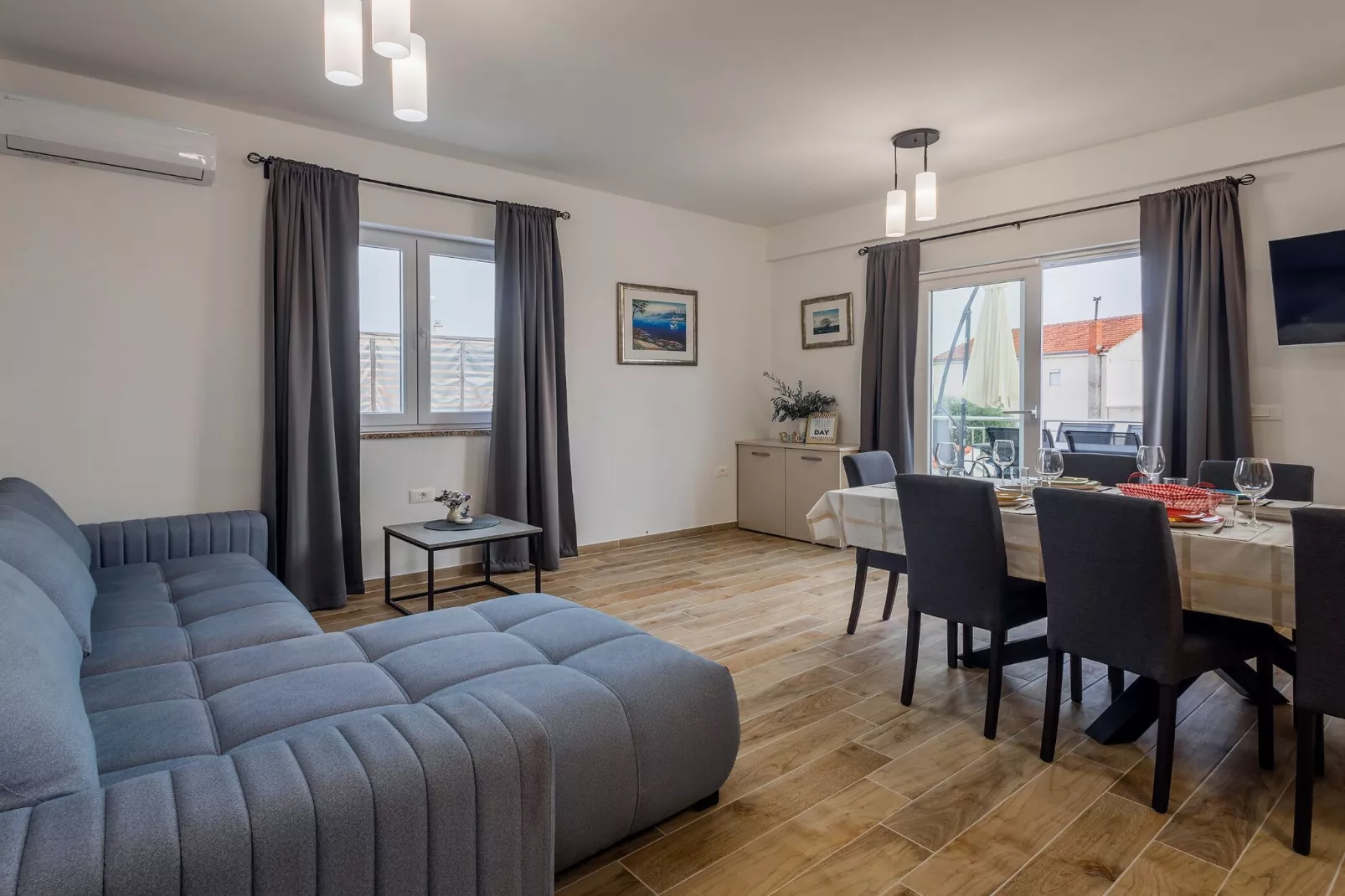 Holiday Home Milutin 1 - Four Bedroom Holiday Home with Private Pool-Salle à manger
