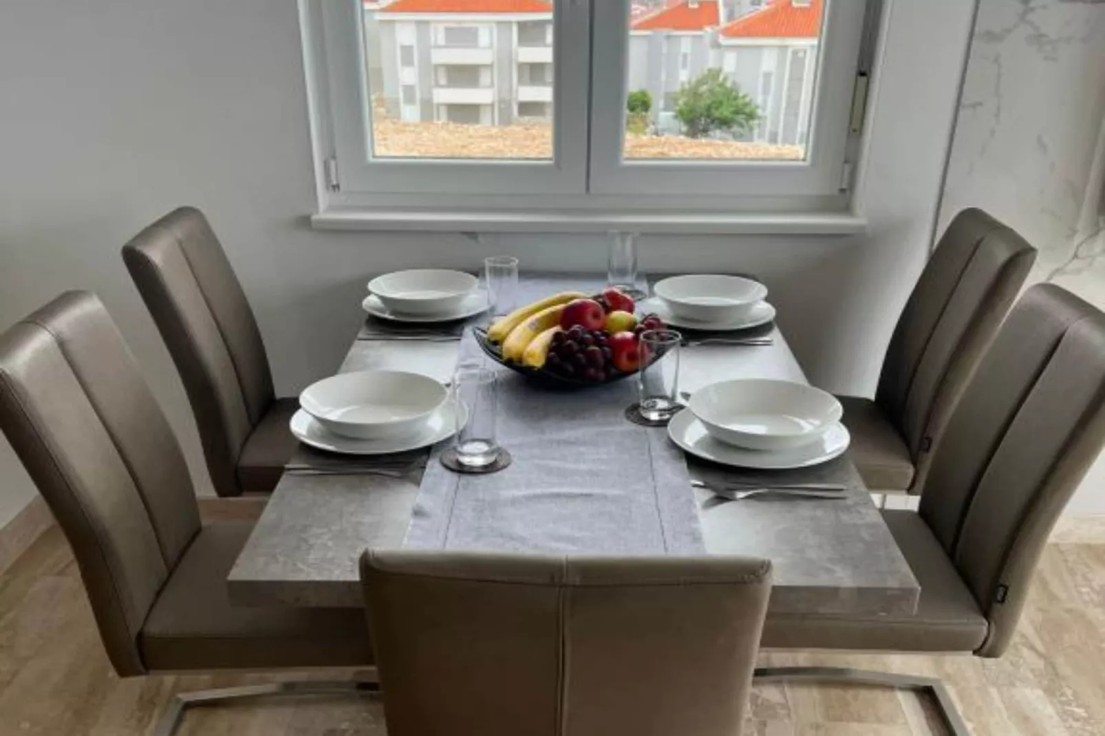 Villa Marija - Five Bedroom Villa with Terrace and Swimming Pool-Esszimmer