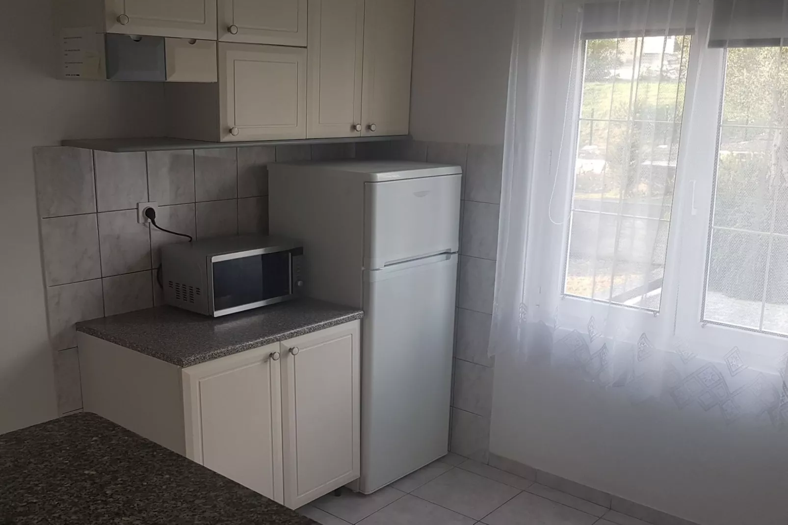 Apartments Danijela & Vlado - Three Bedroom Apartment With Balcony and Garden View-Küche