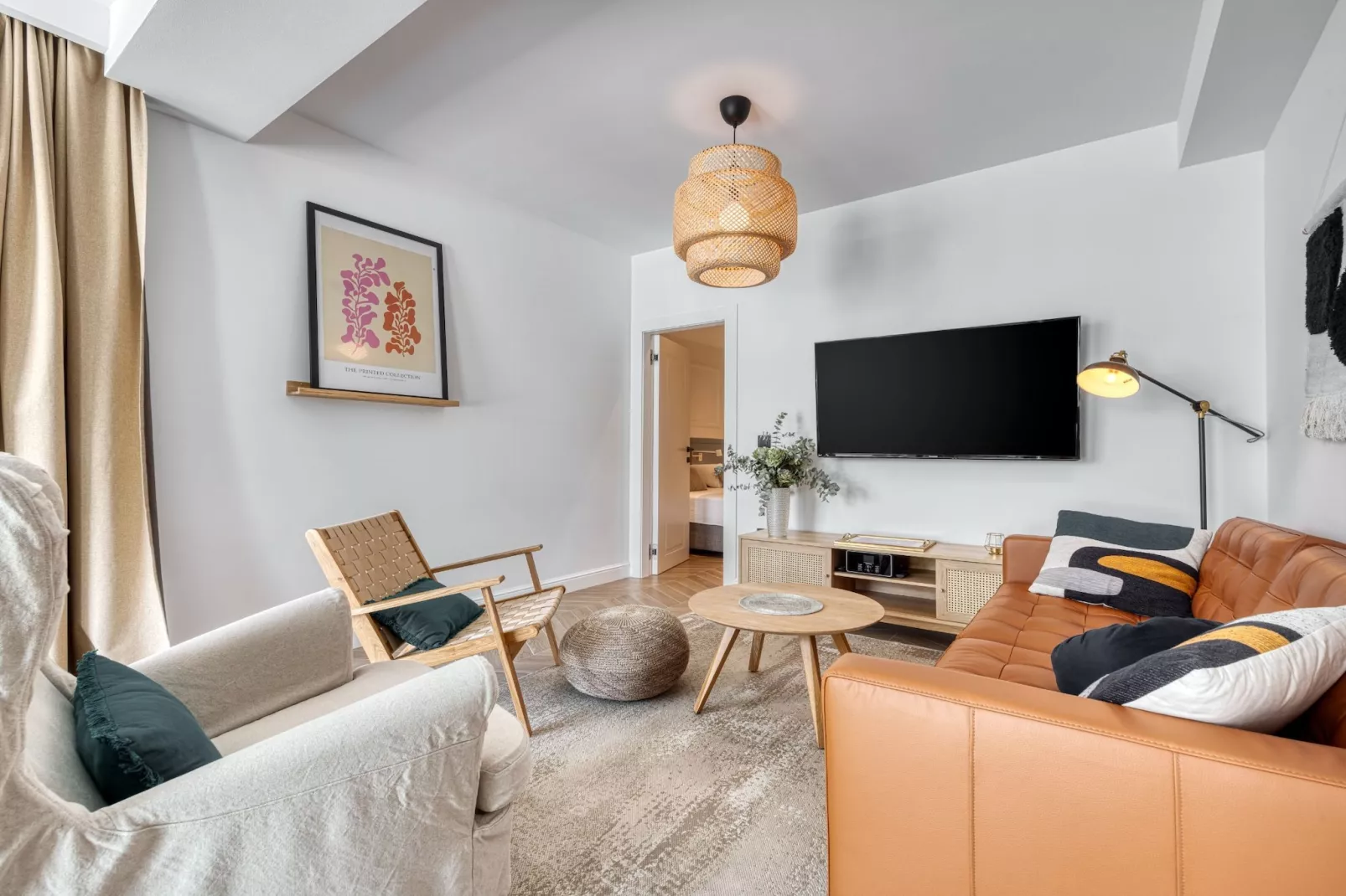 Luxury SPA B.one Apartment - Two Bedroom Apartment with Private Pool and Hot Tub-Salon