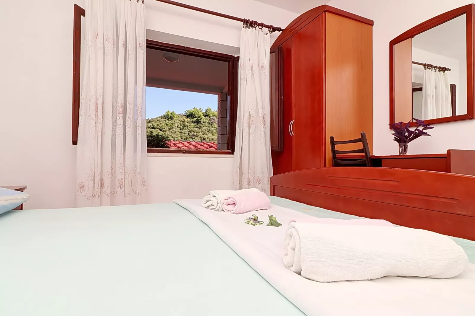 Apartments Villa Cebalo Korčula - Two Bedroom Apartment with Terrace and Sea View  LANA-Bedroom