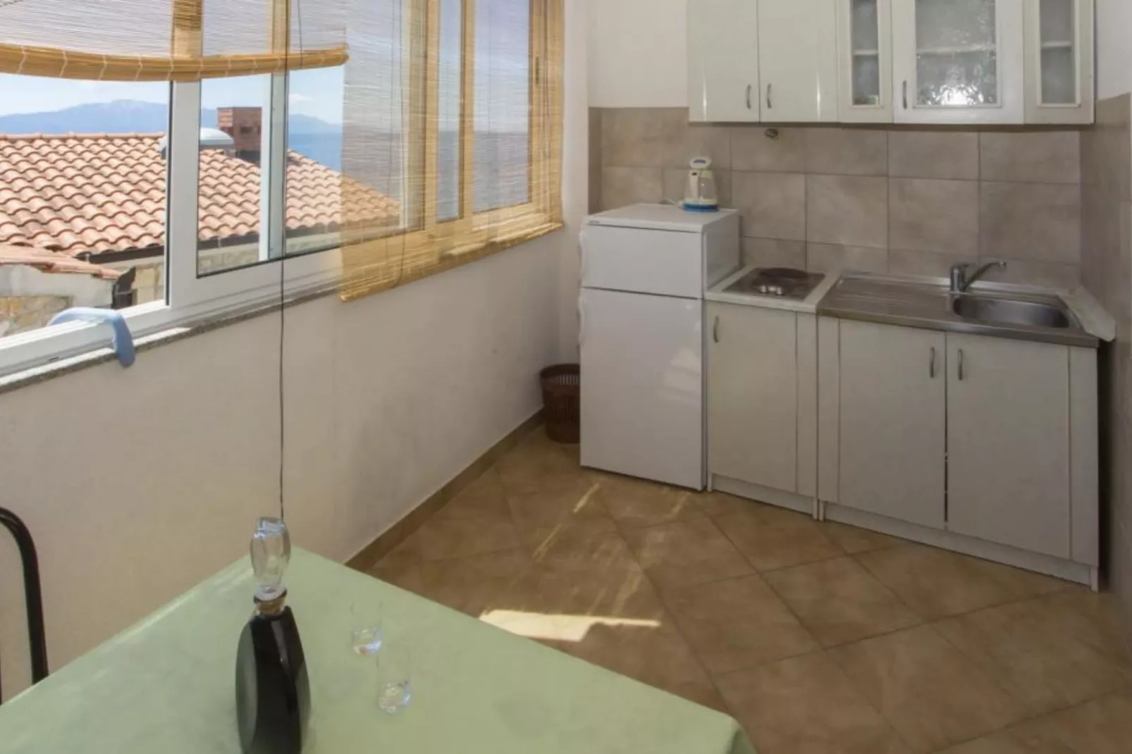 Double Room with Private Balcony (A2)-Cuisine