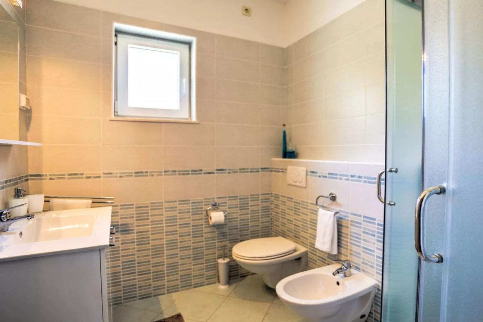 Wonderful Brsec Apartments with Sea View and Shared Pool - Comfort One Bedroom Apartment with Balcony and Sea Views 2-Badezimmer