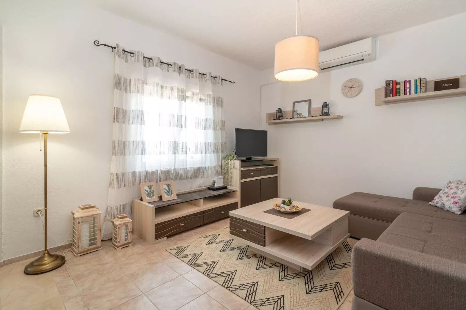 Three Bedroom Villa-Wohnzimmer