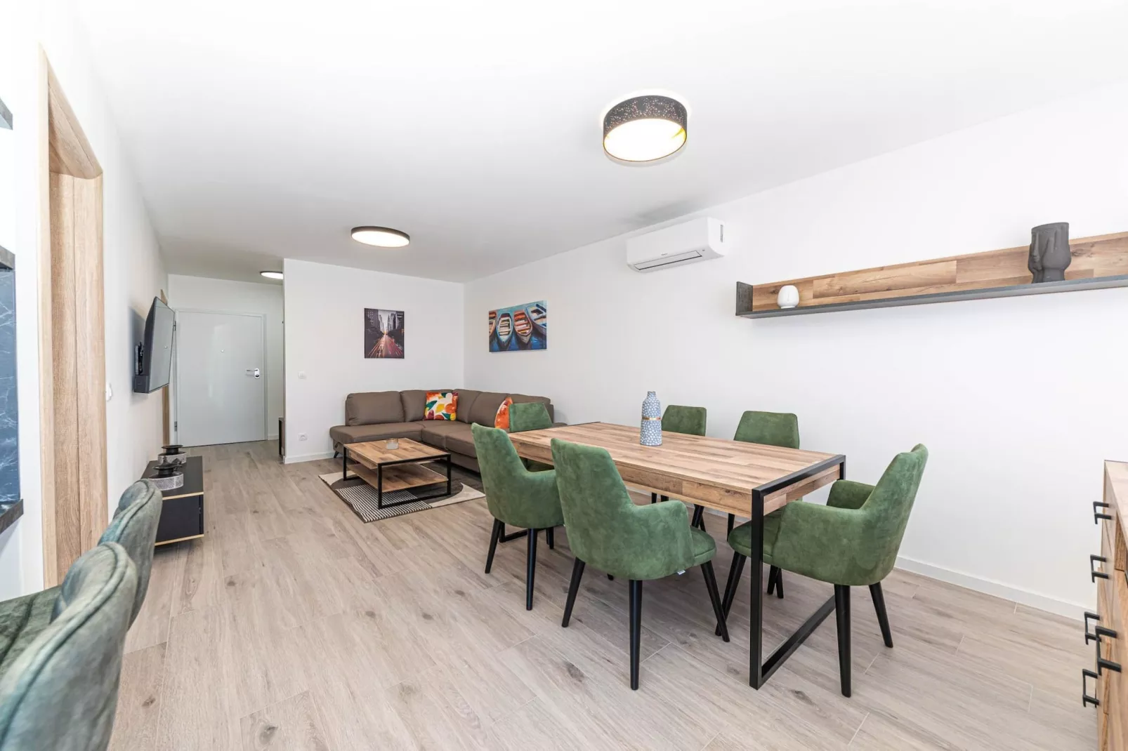 Elegant Kastel Novi Apartment with Sea View Balcony - Two Bedroom Apartment with Sea View and Balcony-Wohnzimmer