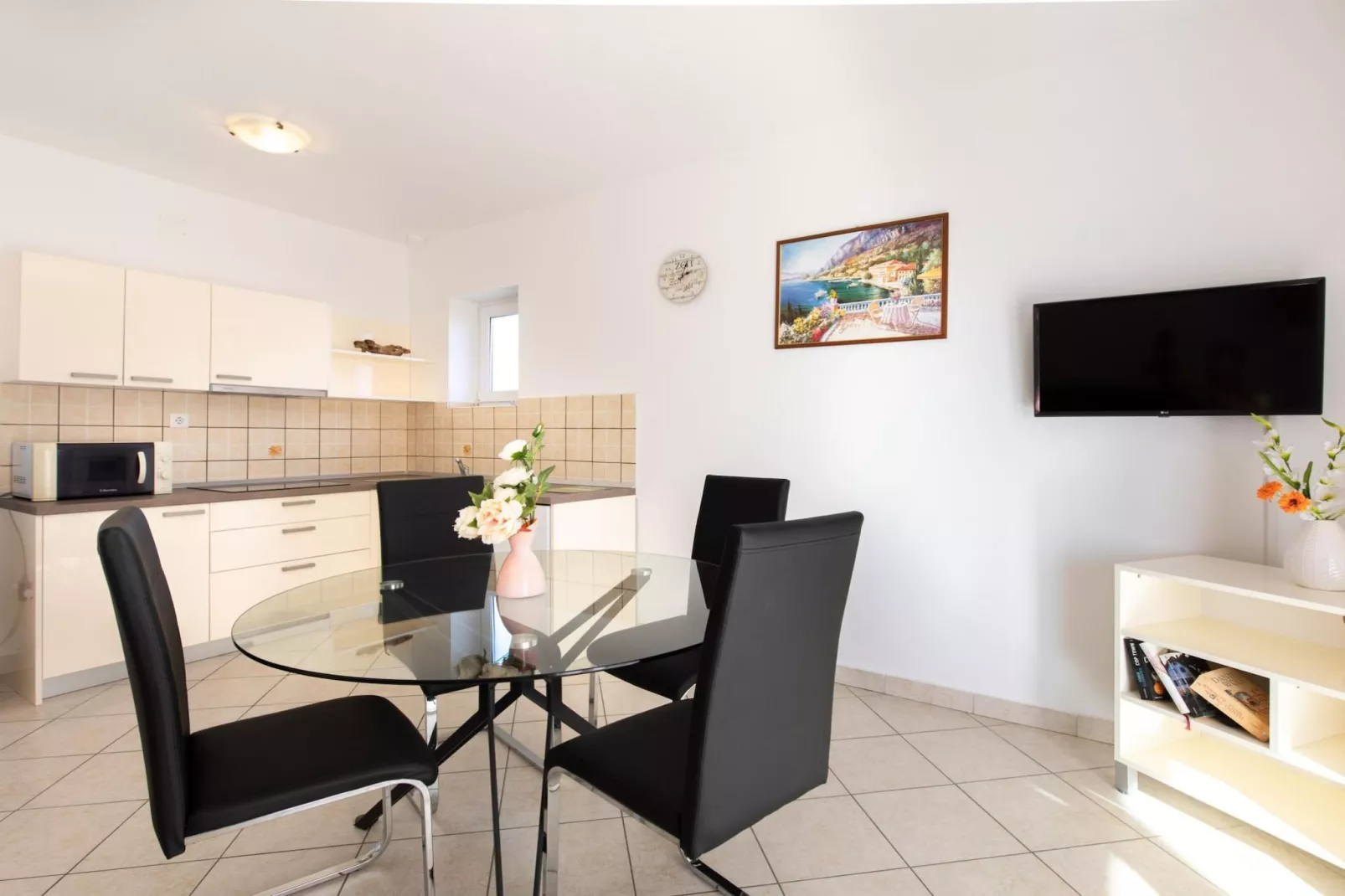Scenic Elegant Apartments Krk with Balcony and Pool - Classic Two Bedroom Apartment with Balcony and Pool (owner 2)-Küche