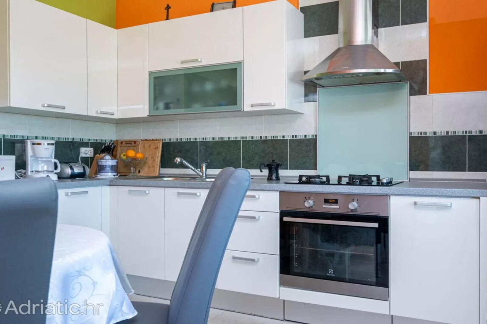 Holiday Home Violet - Three Bedroom Holiday Home-Kitchen