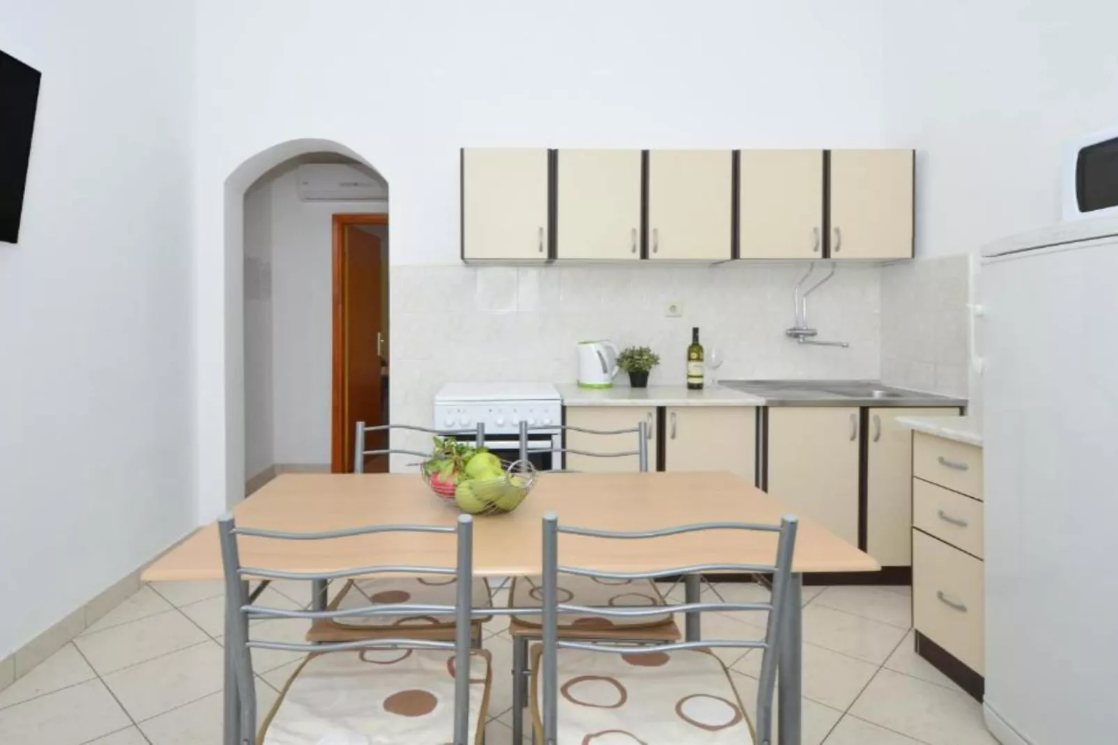 Apartments Nina - Two Bedroom Apartment with Balcony A3-Cuisine