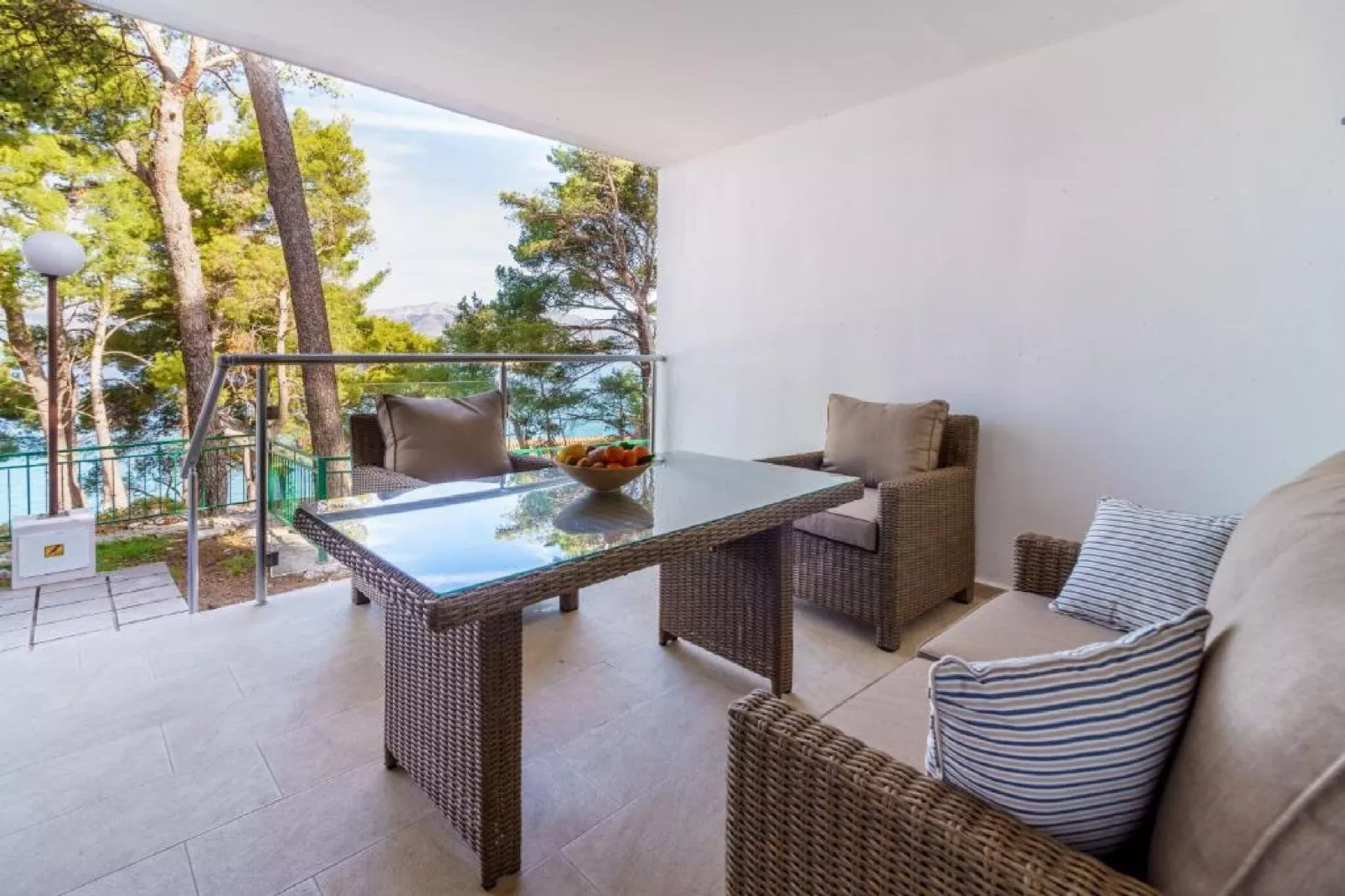 Lumbarda Resort Apartments - Comfort One Bedroom Apartment  C4-Wohnzimmer