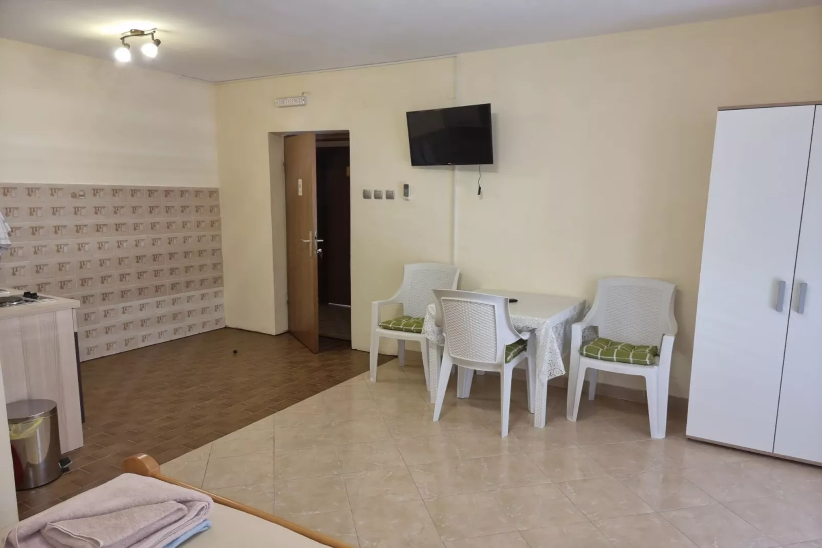 Apartments Željka - Studio Apartment with Terrace and a sea view (1)-Küche