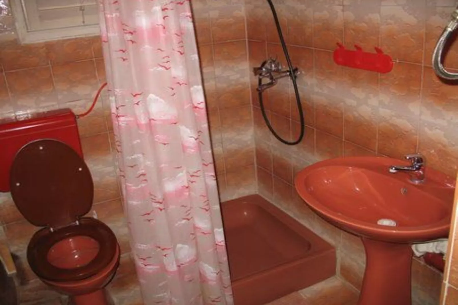 Seafront Apartments Pretner -  Studio Apartment with Terrace-Bathroom