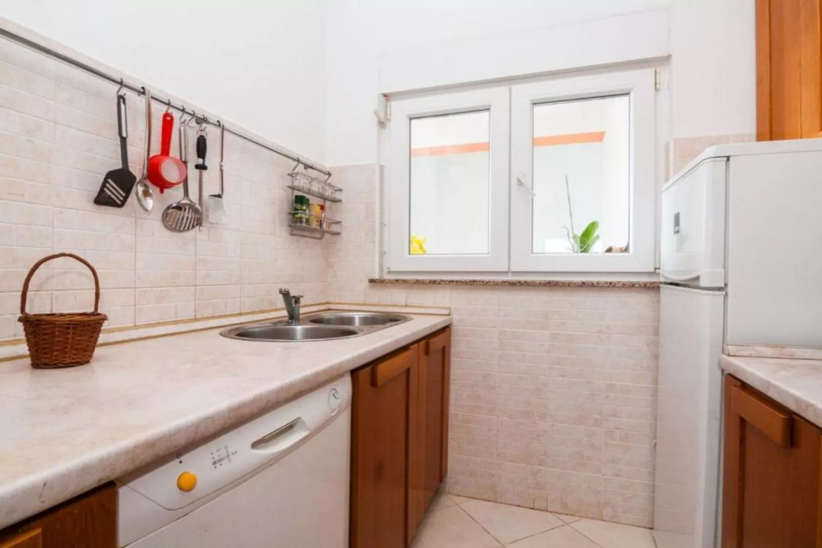Seaside Oasis Apartments on Island Ugljan - One Bedroom Apartment with Balcony (owner Cvita 1)-Kitchen
