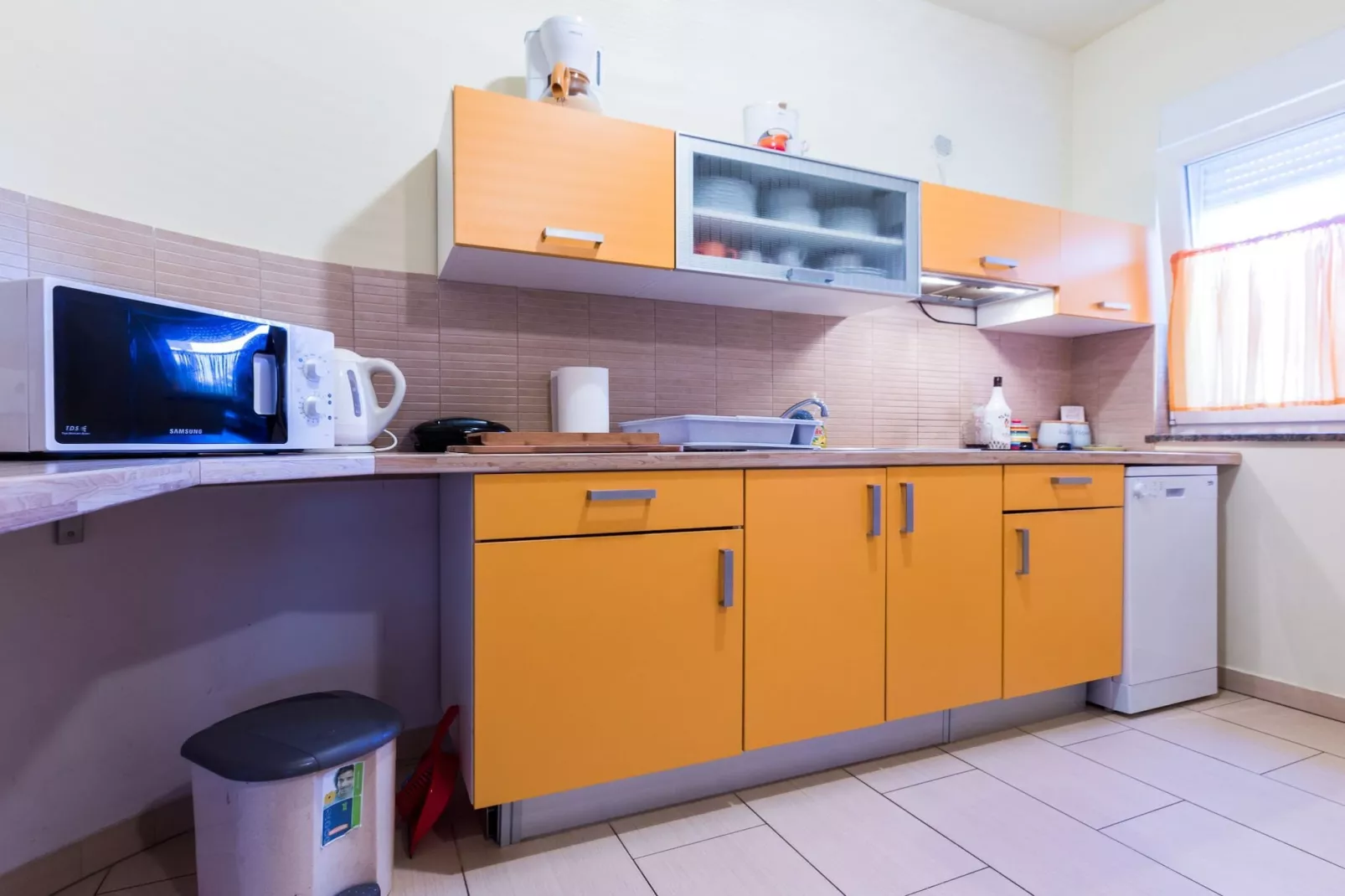Elegant and Lavish Leisure Apartments Zadar with Outdoor Pool - Standard Two Bedroom Apartment with Terrace (owner Orange)-Cuisine