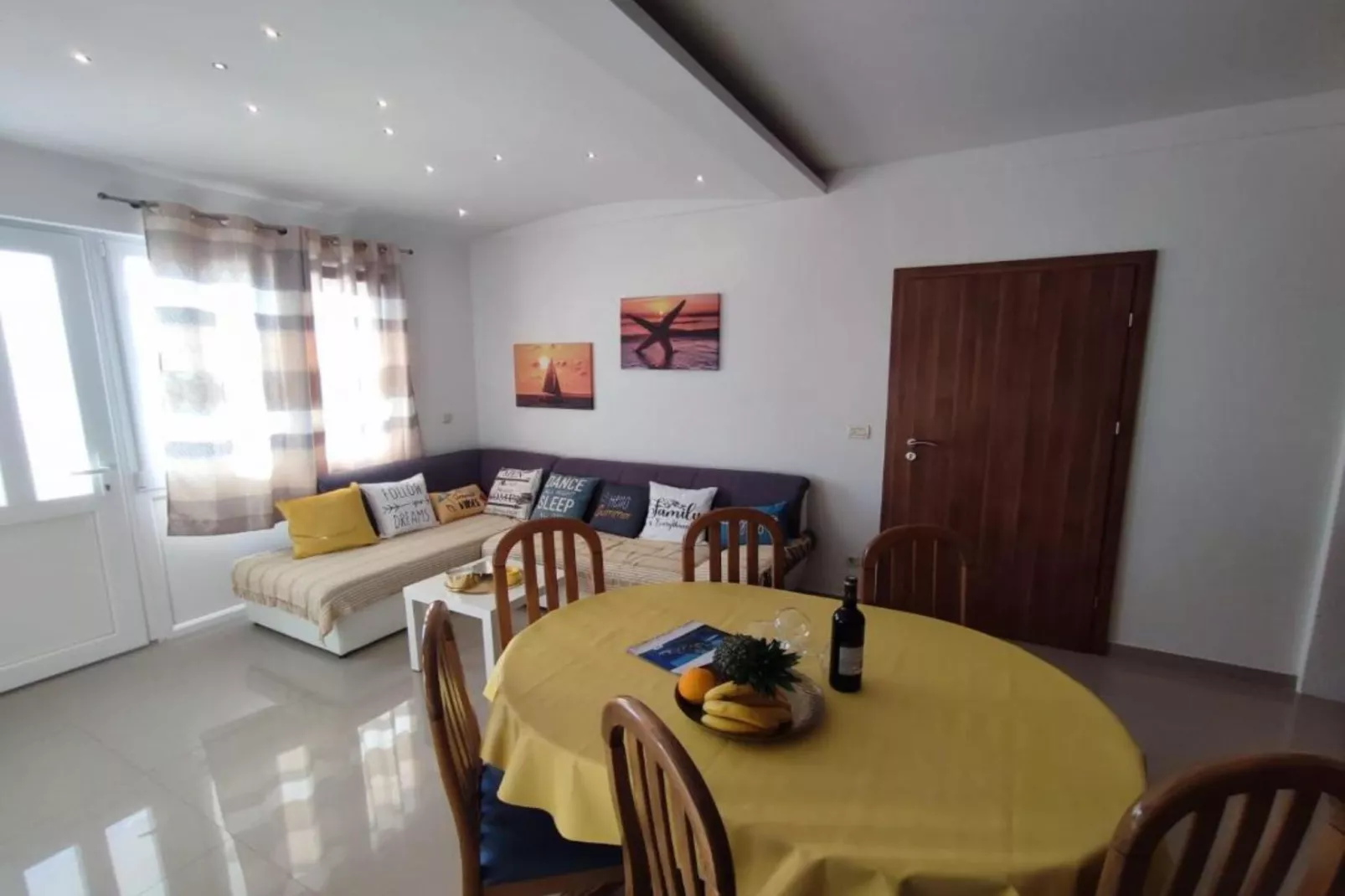 Villa Orada Superior Ground floor - 2 Bedroom apartment-Living room
