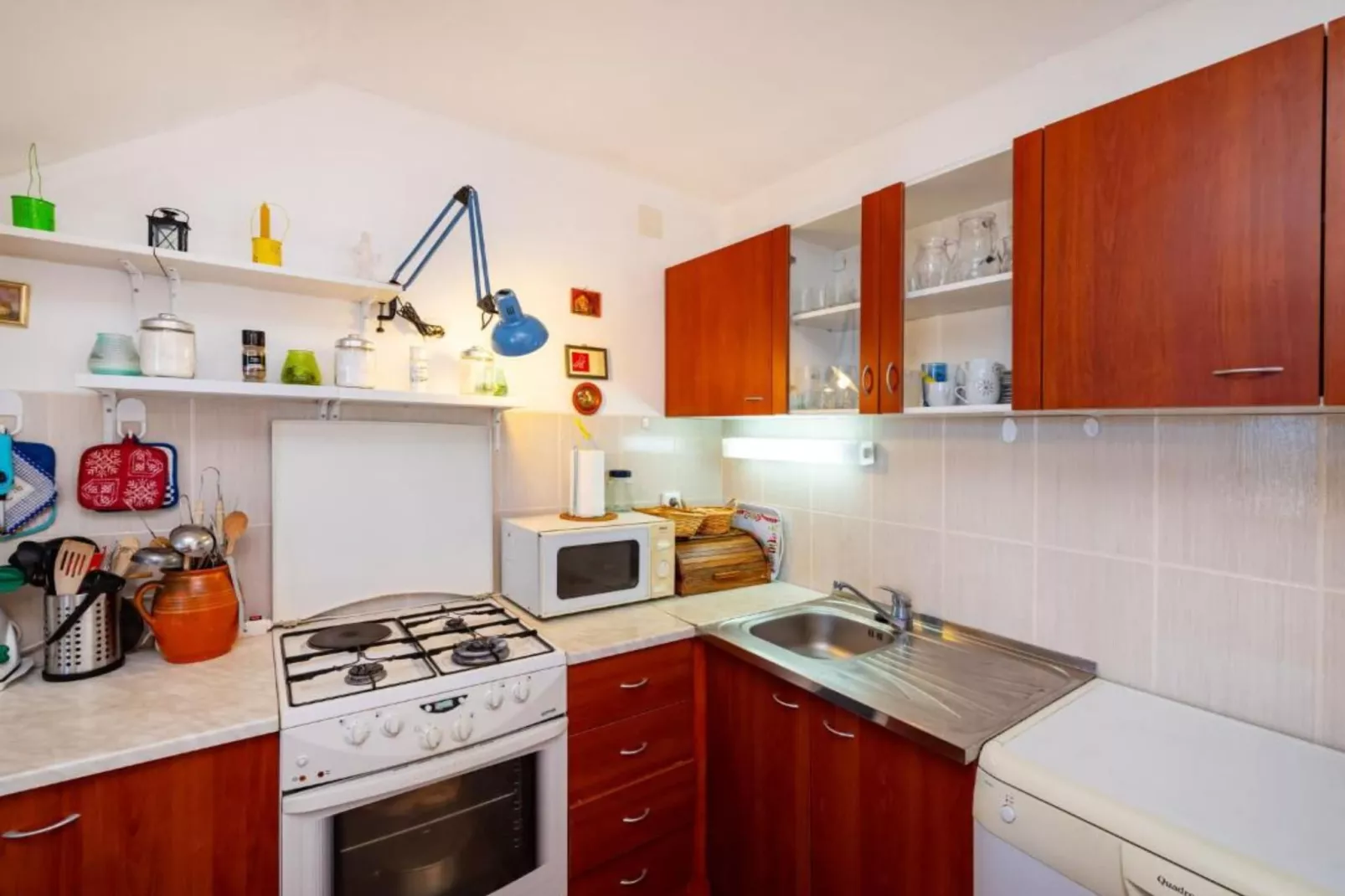 Holiday Home Rovanjska - Three Bedroom House with Sea View-Kitchen