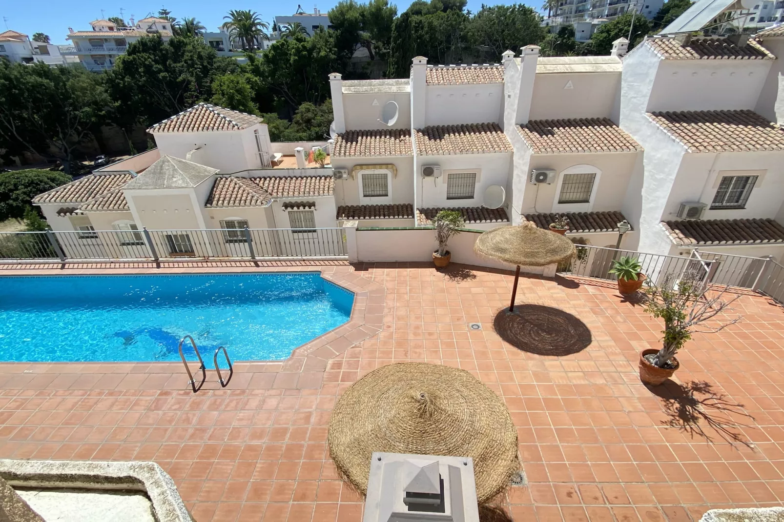 Mediterraneo 20E by Casasol-Swimming pool
