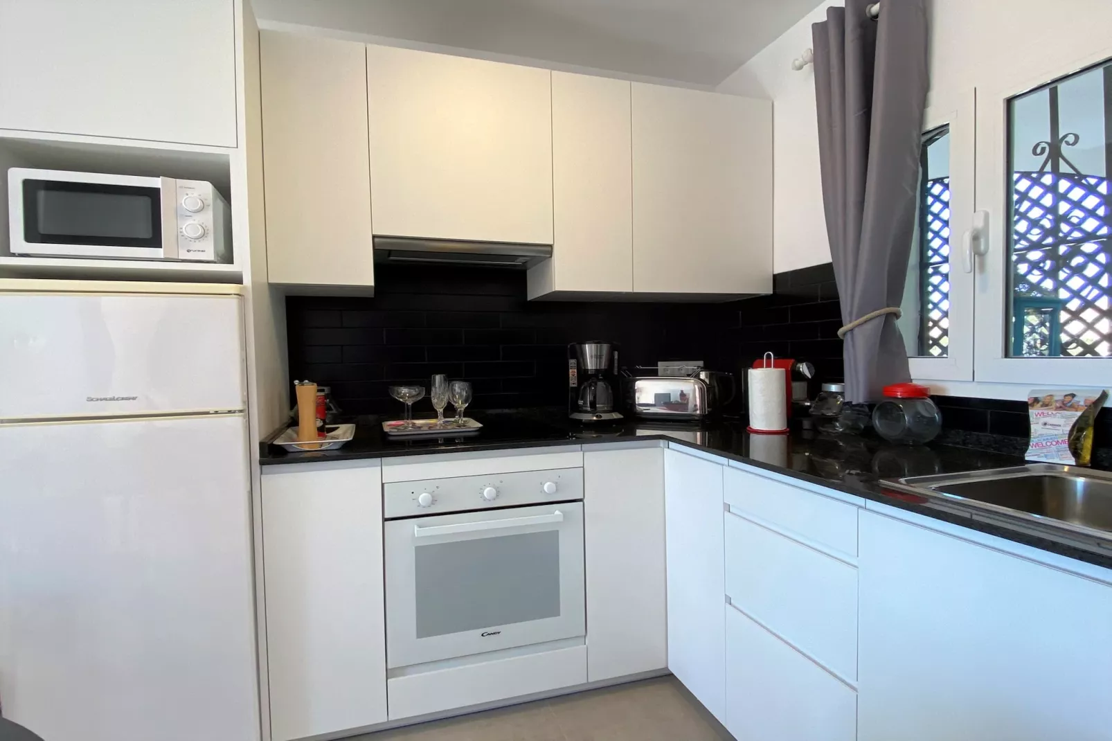 Verano Azul 67 Seaview by Casasol-Kitchen