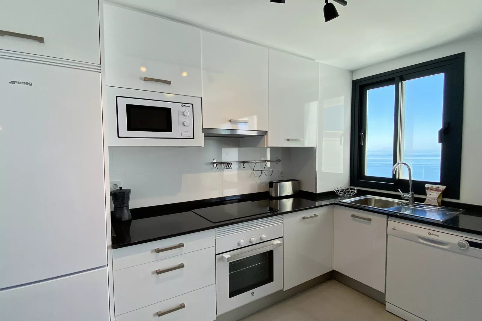 Terrazas de Ladera Duplex 5 by Casasol-Küche