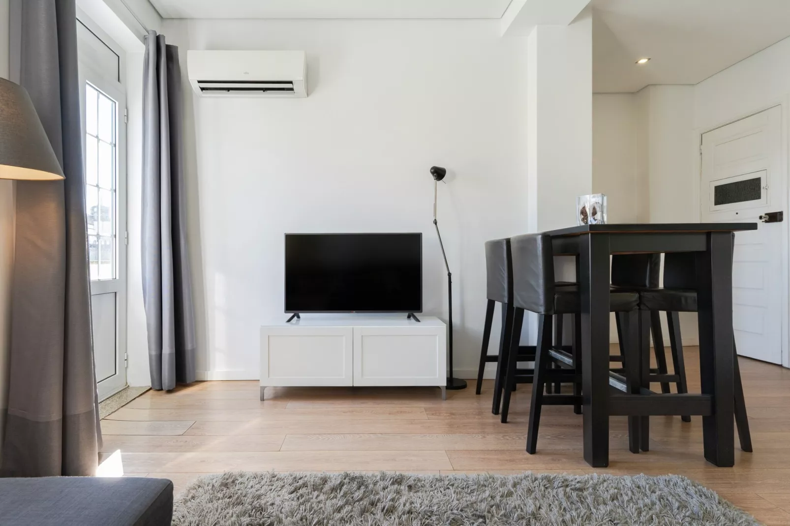 Feel Porto Historic Boutique Flat-Living room