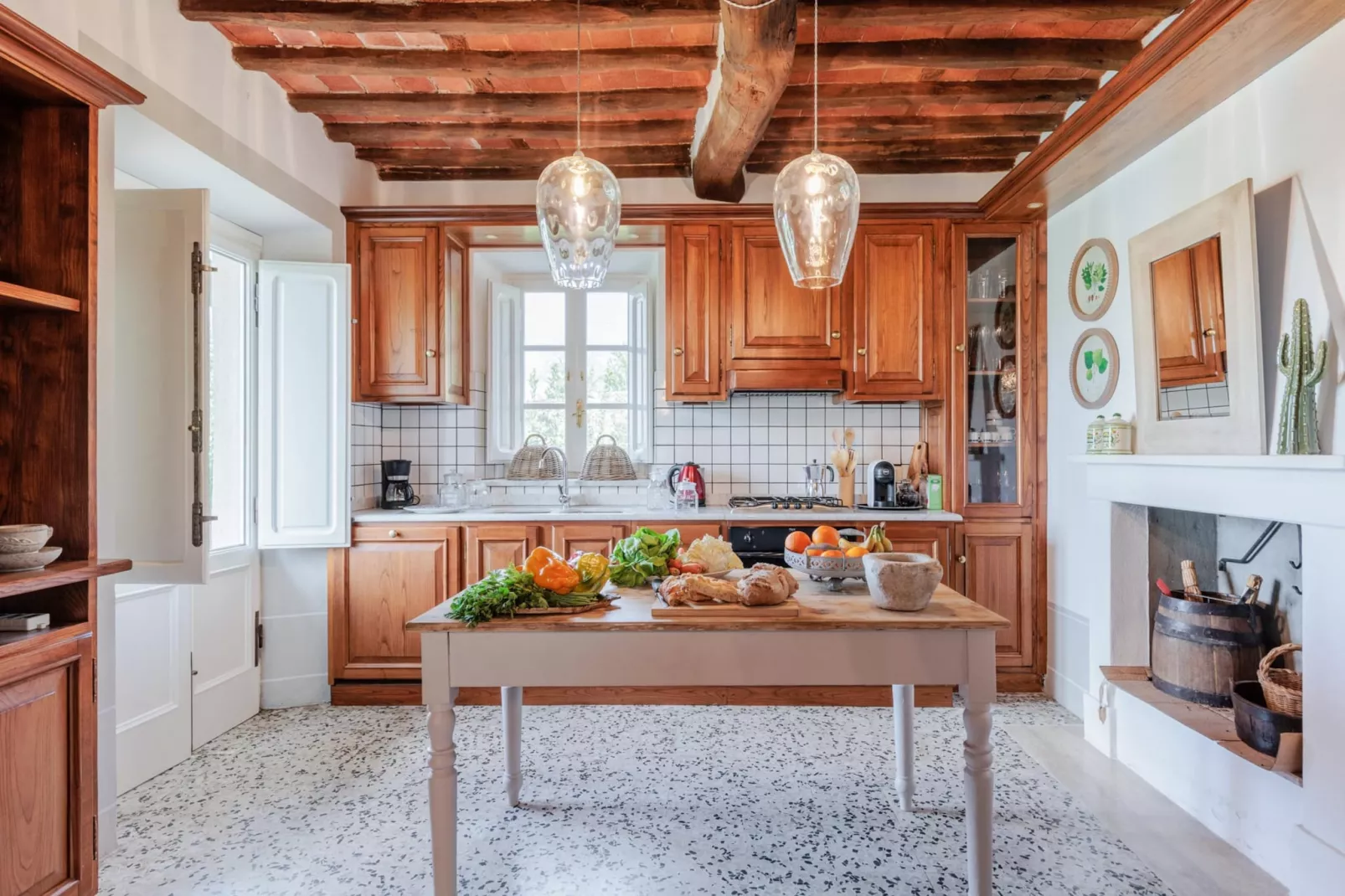 Villa Aperitivo In Pieve di Compito-Non tagué