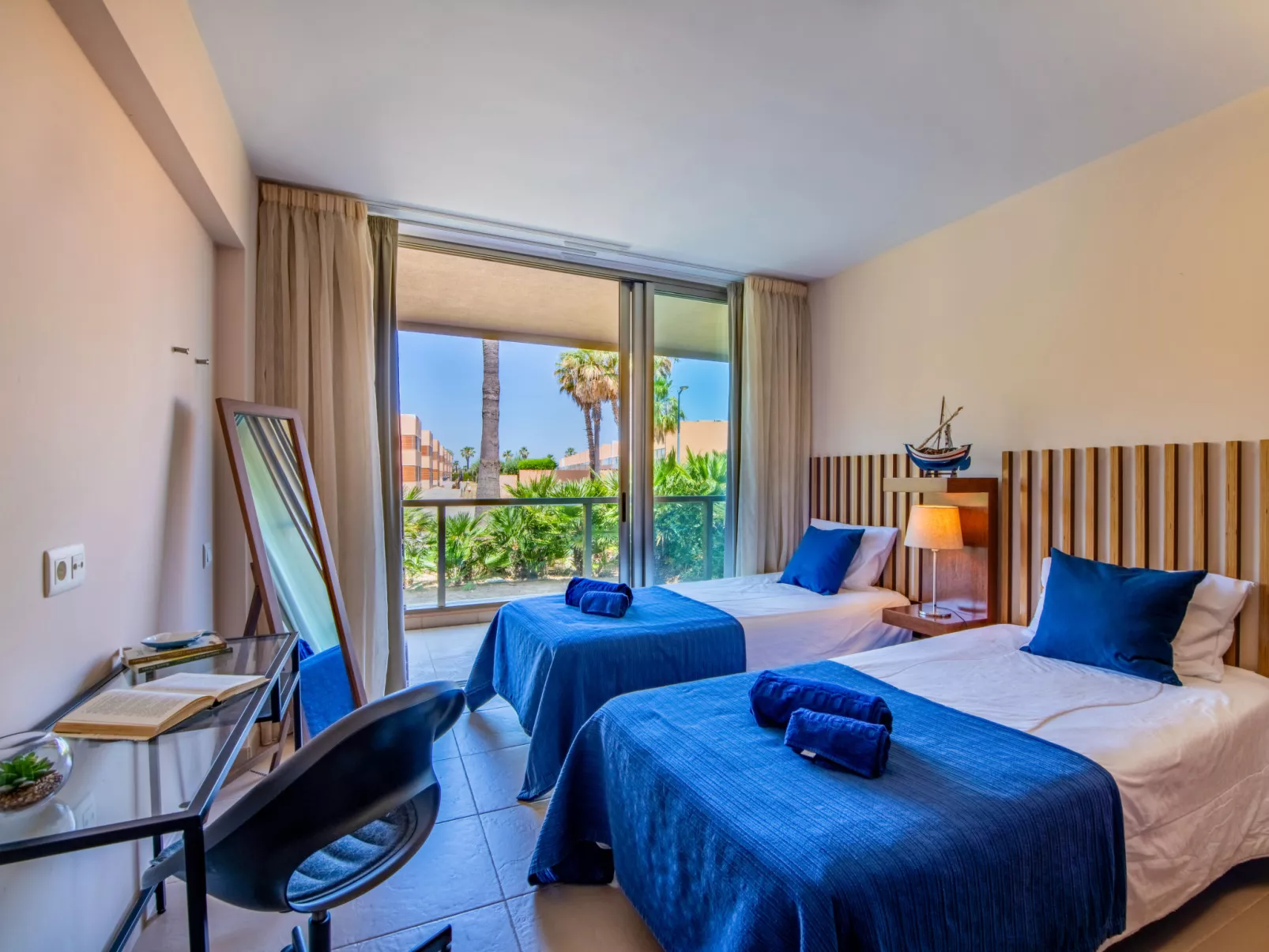 Salgados Golden Coast-Inside