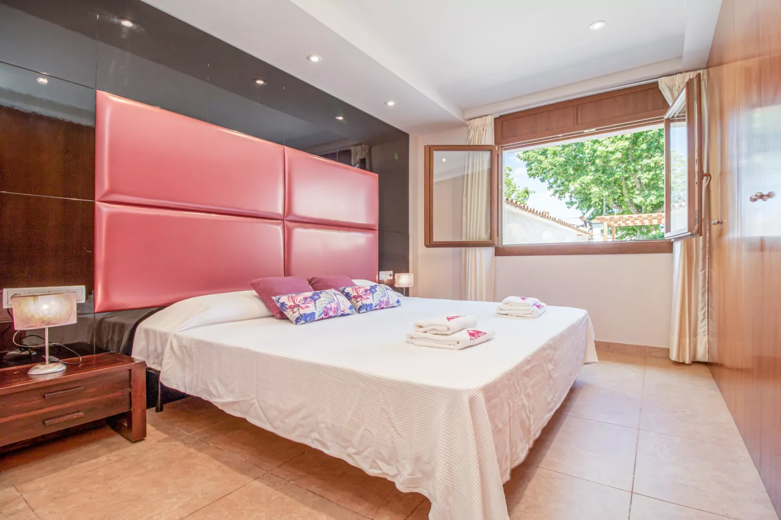 0106-LLOBREGAT 15 A