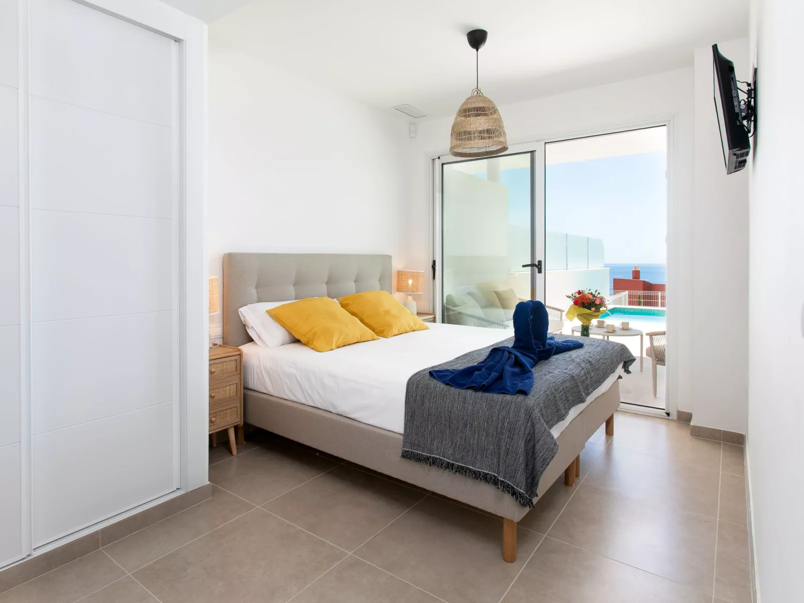 Collection View Free Spa & Padel-Inside