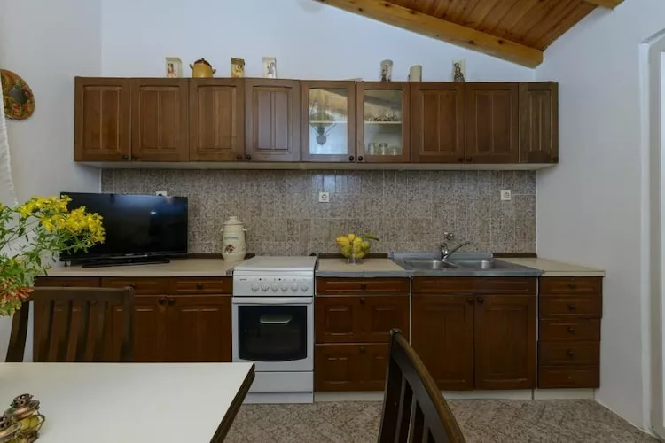 Oreb Dream Apartments - Two Bedroom Apartment with Terrace and Garden View (Apartment 5)-Kitchen
