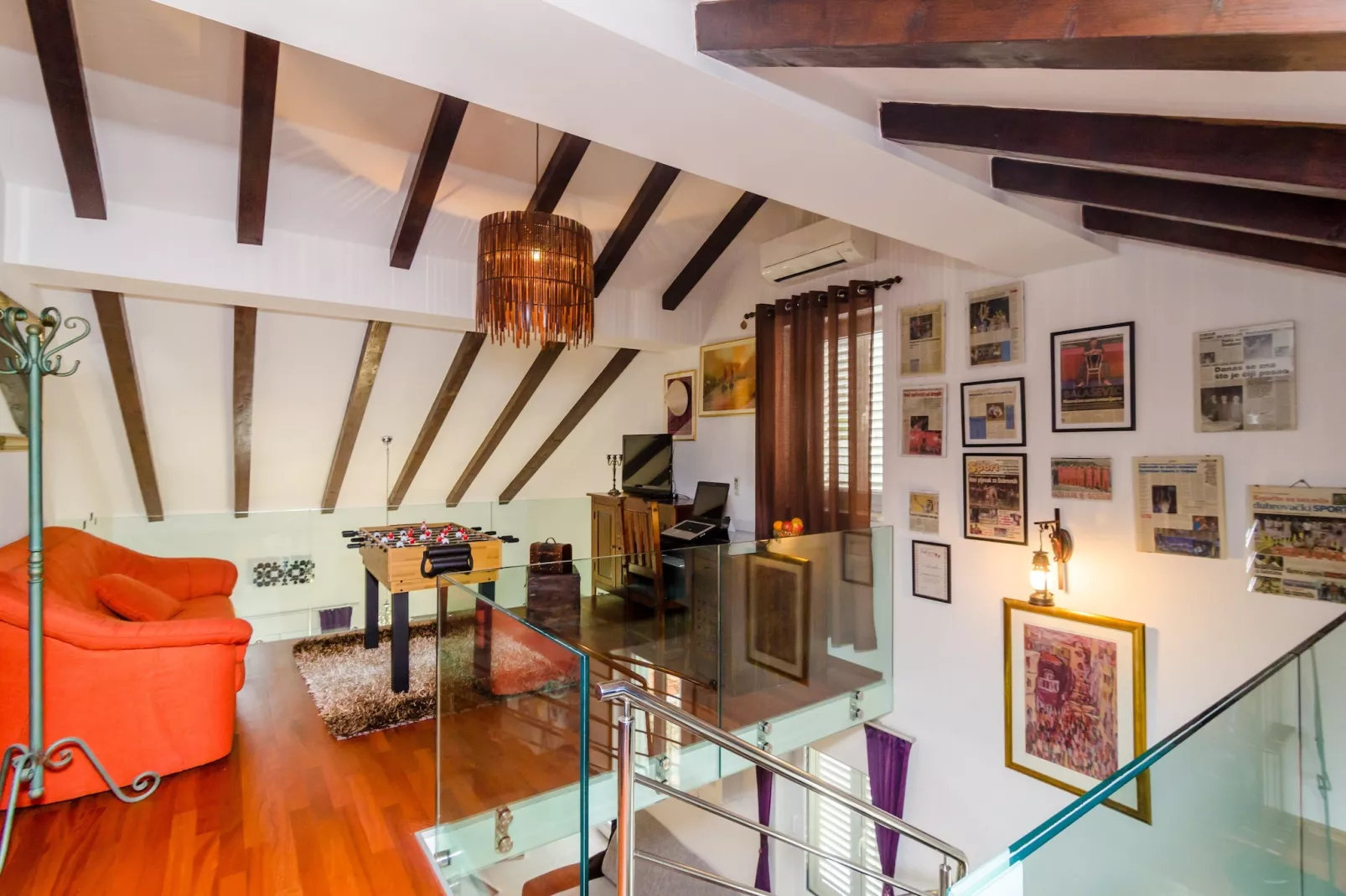 Apartment Villa Mikica - Four Bedroom Duplex Apartment with Terrace and Partial Sea View-Wohnzimmer