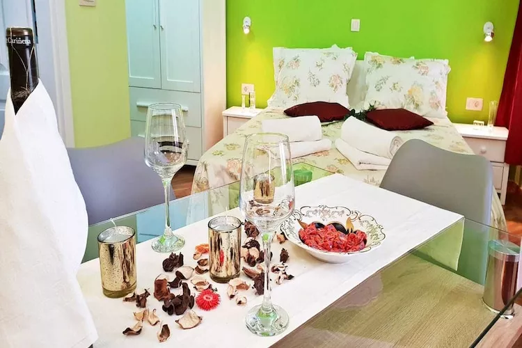 Zen Apartment - One Bedroom Apartment-Salon