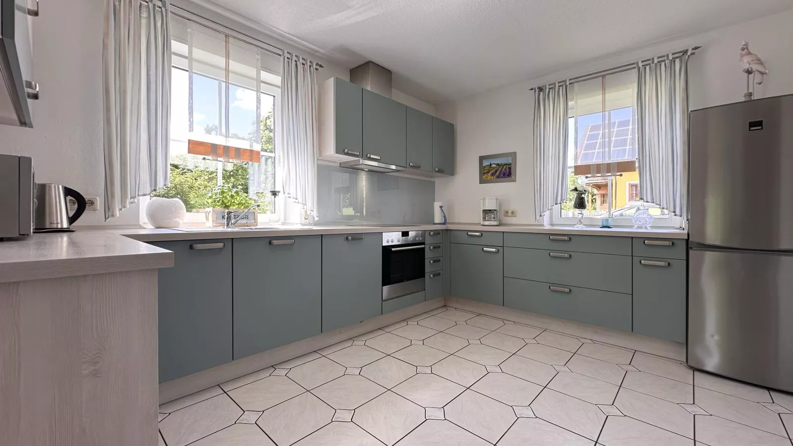 Zur Gradlhöhe-Kitchen